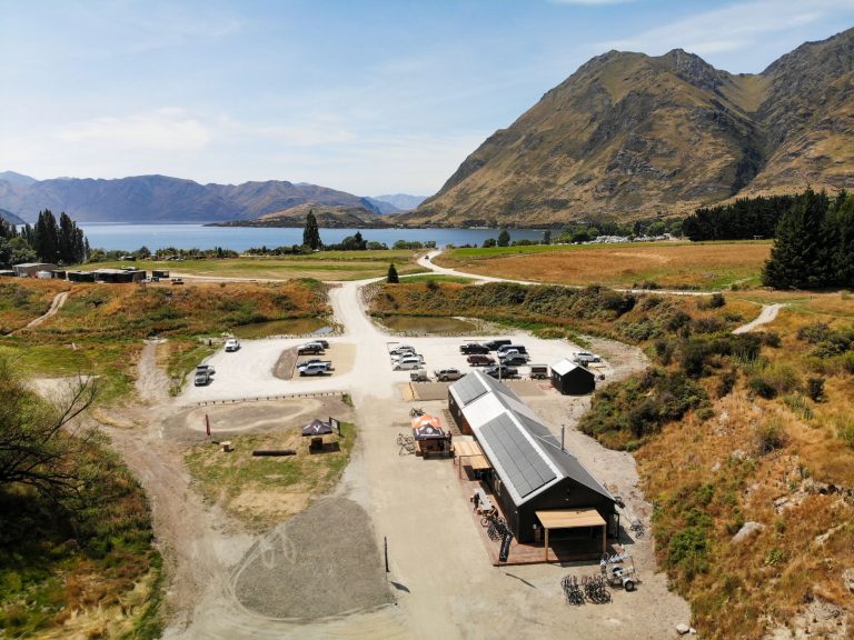 Off grid solar lake wanaka